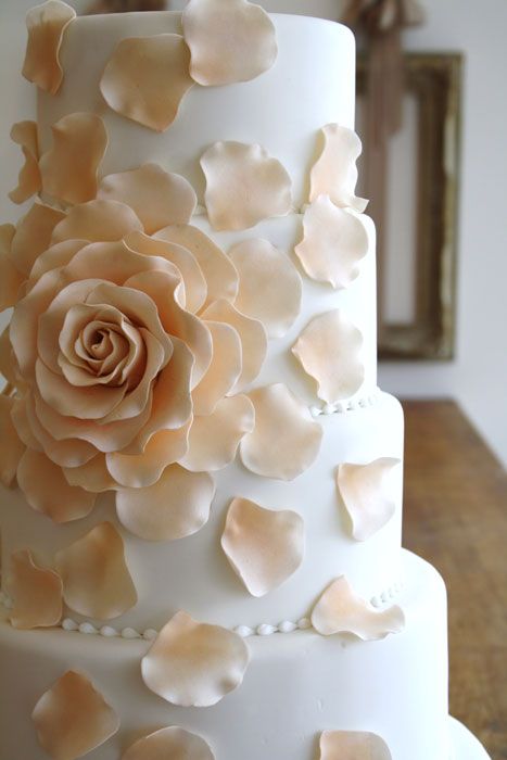 rose cake 3
