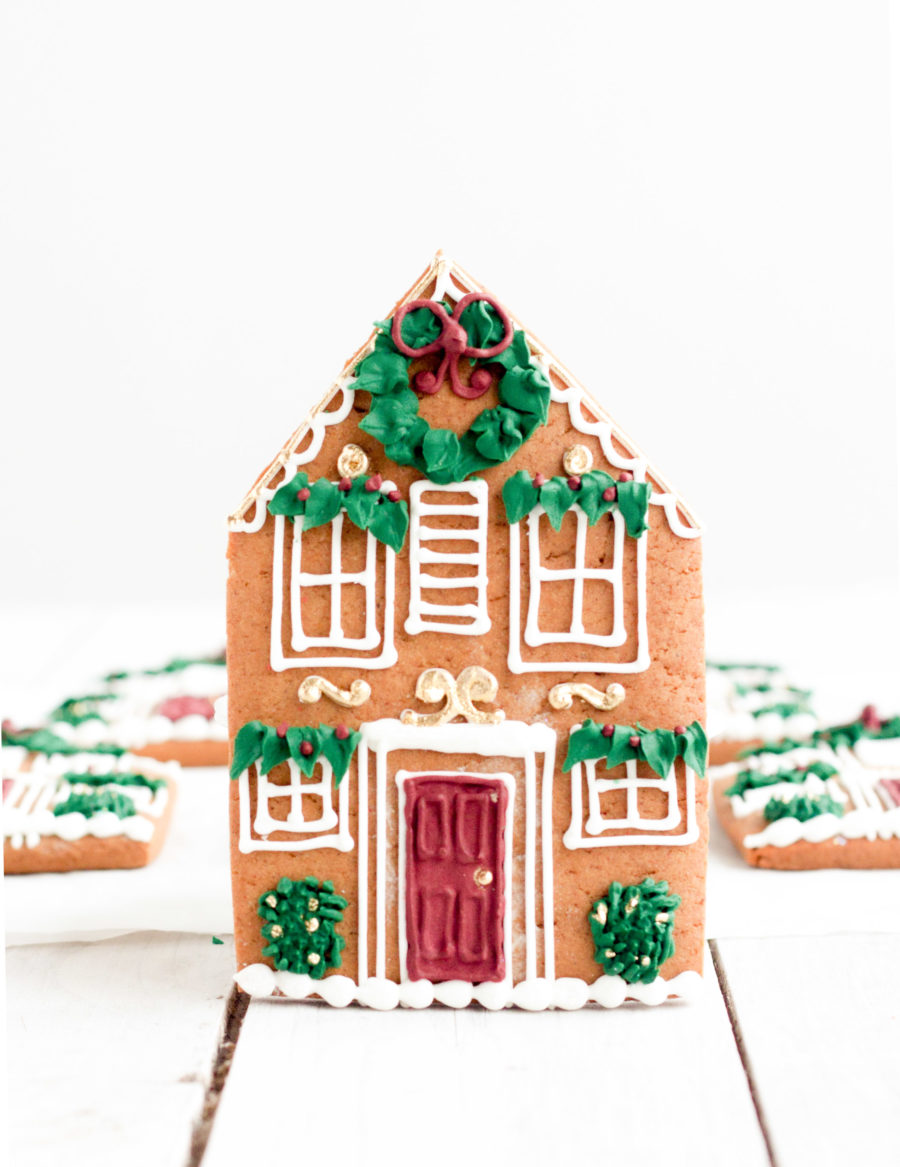 Gingerbread victorian