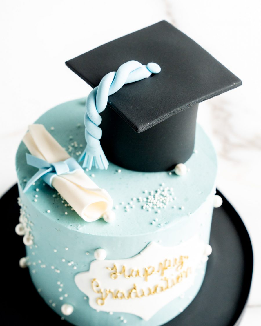 Happy Graduation Cake blue
